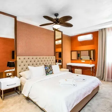 Srebreno Sleeps 8 Pool Air Con Wifi Villa Mlini